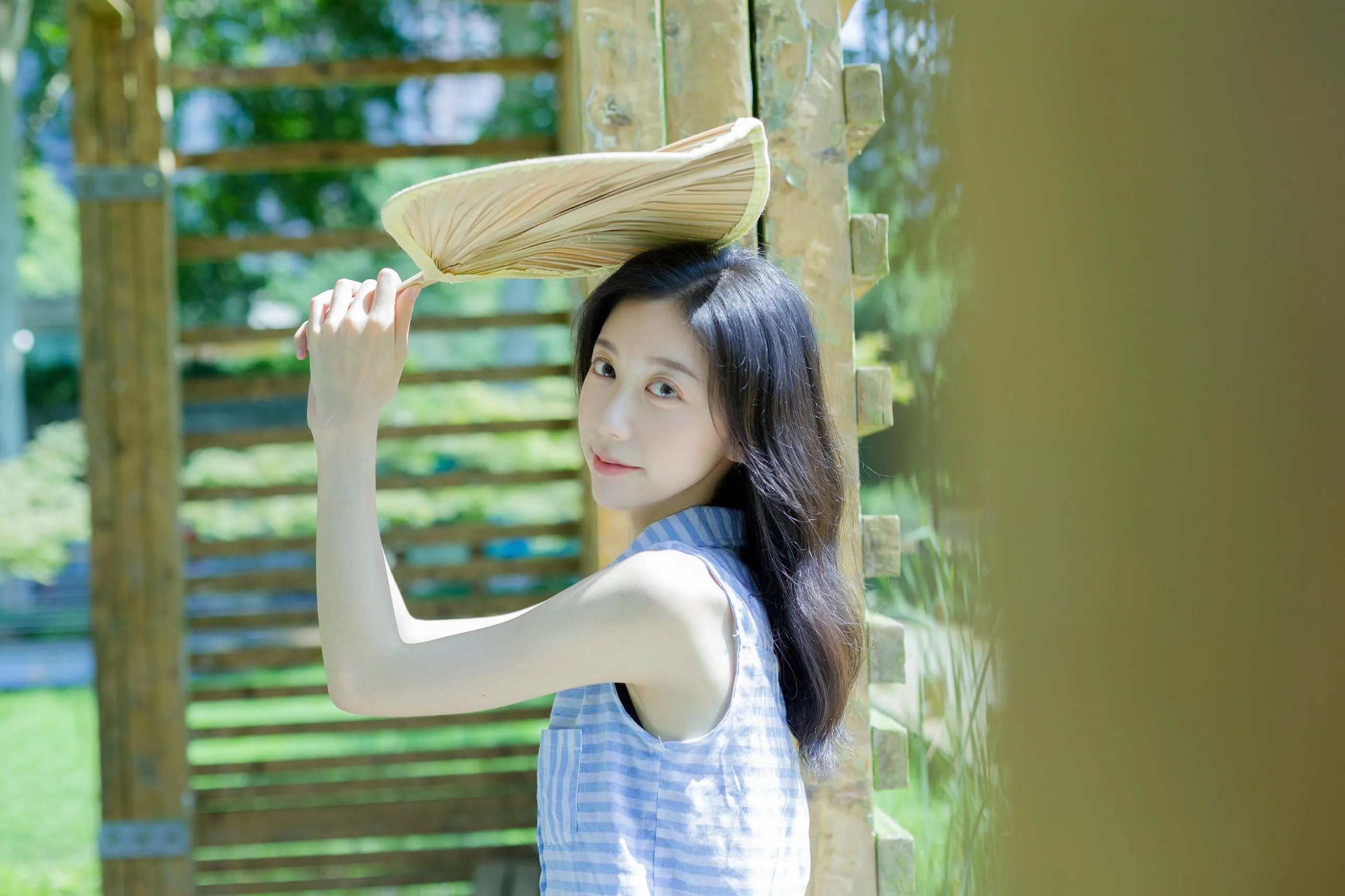 [YITUYU艺图语]2022.09.23 在你的身边 饲猫少女- [36P]插图4